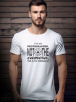Αντρικό T-shirt - It is the photographer - not the camera - that is the instrument
